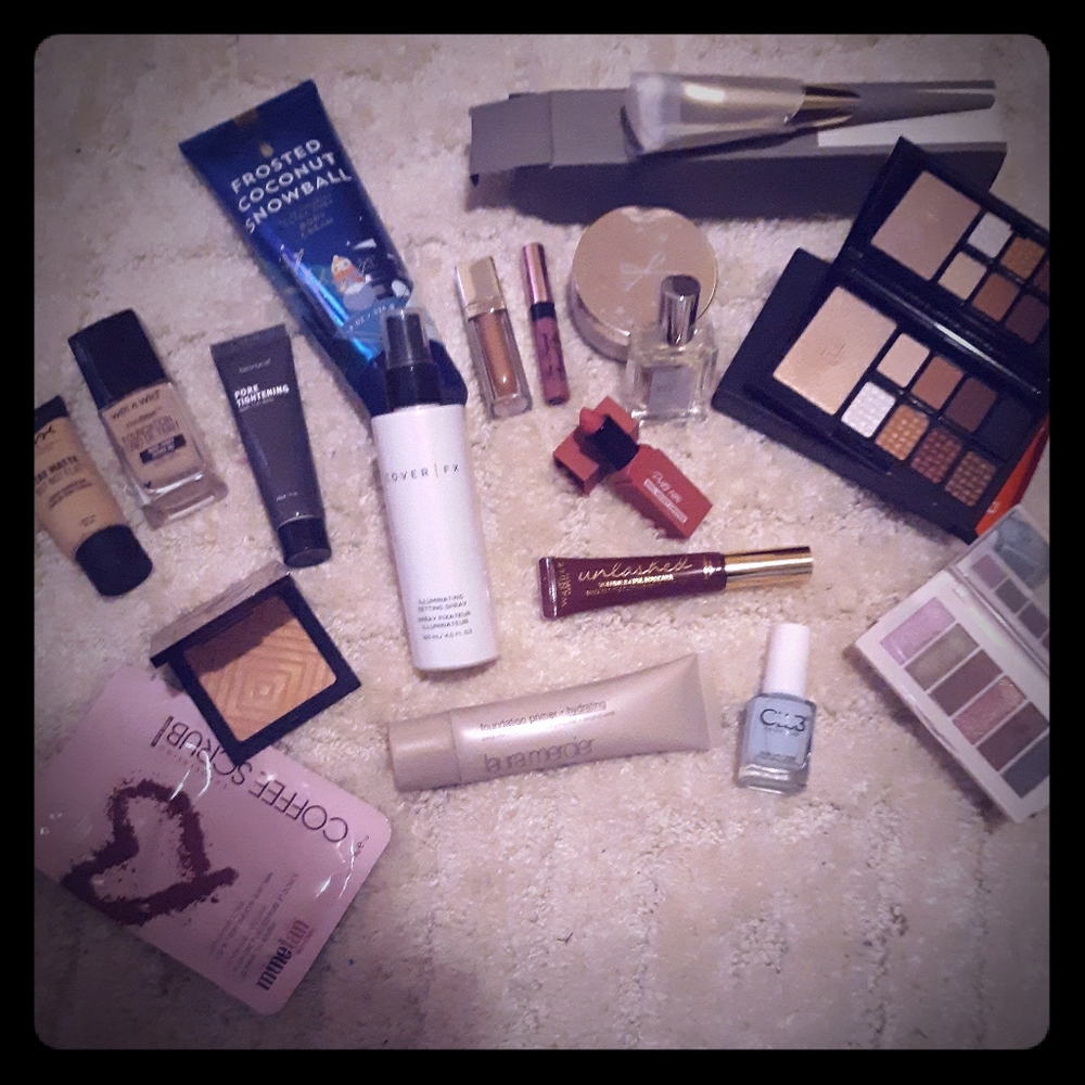 💋New! Makeup Lot... With a Huge Variety💄